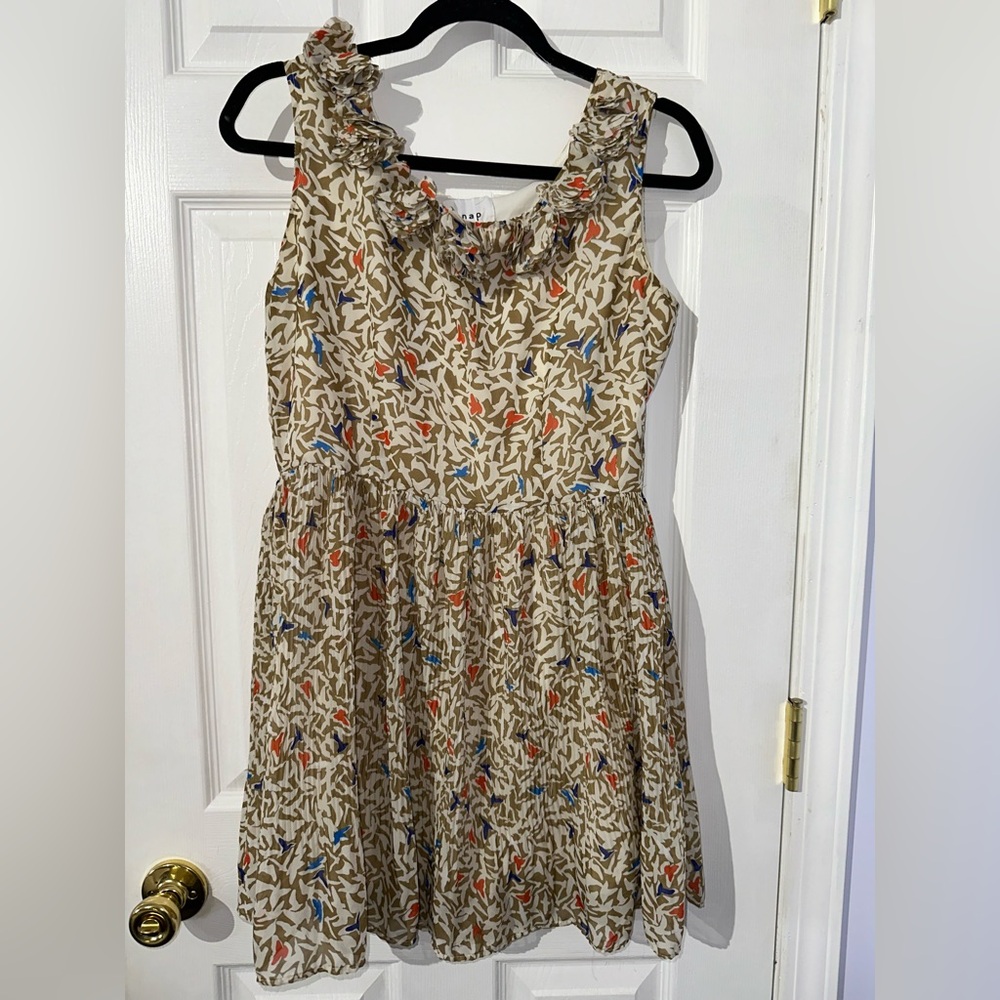 Snap floral printed dress with string belt included (M)